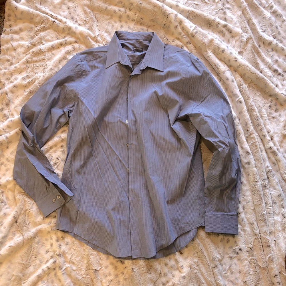 Men’s Van Huesen button down